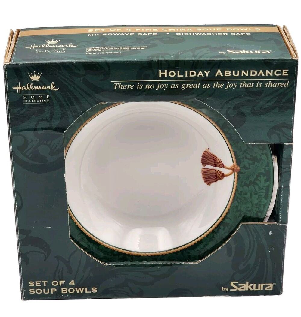 Hallmark HOLIDAY ABUNDANCE Set Of 4 Green Fine China Soup Bowls by Sakura In Box